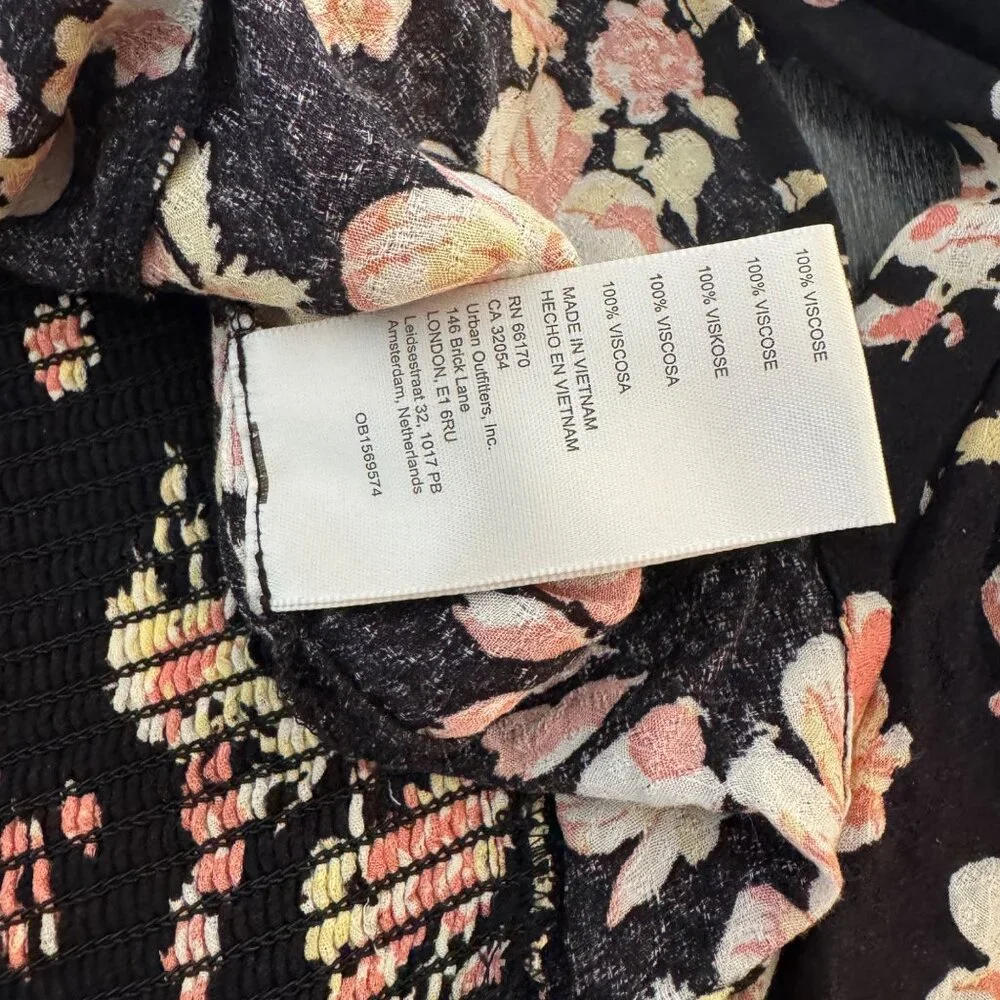 Free People Hilary Print Puff Sleeves Cropped Black Blouse Top, Size S NWOT - Picture 8 of 10